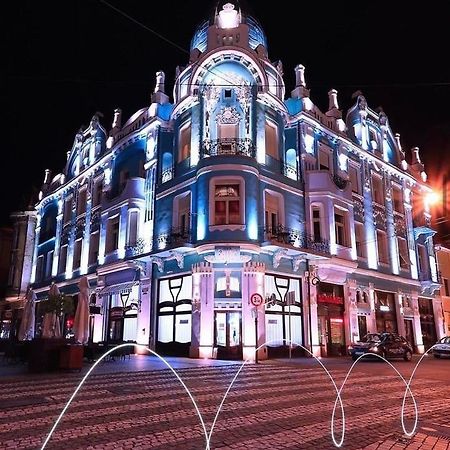 Ultracentral Apartment Near Moscovitz Palace Oradea Exterior foto